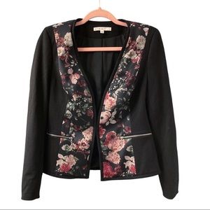 CLEO XS stretch blazer with floral detail